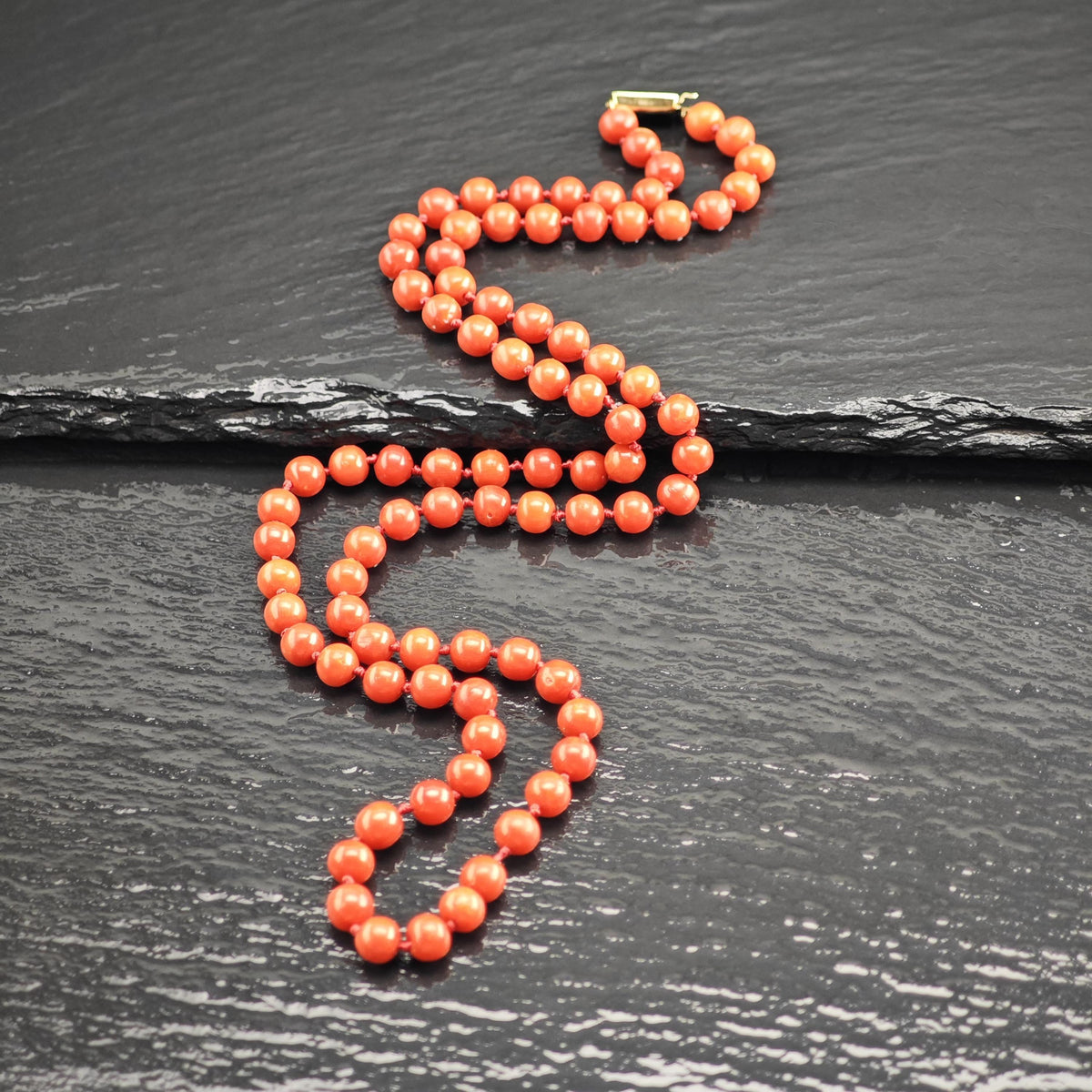 Coral Beads 14K Gold Clasp Beaded Necklace N2775