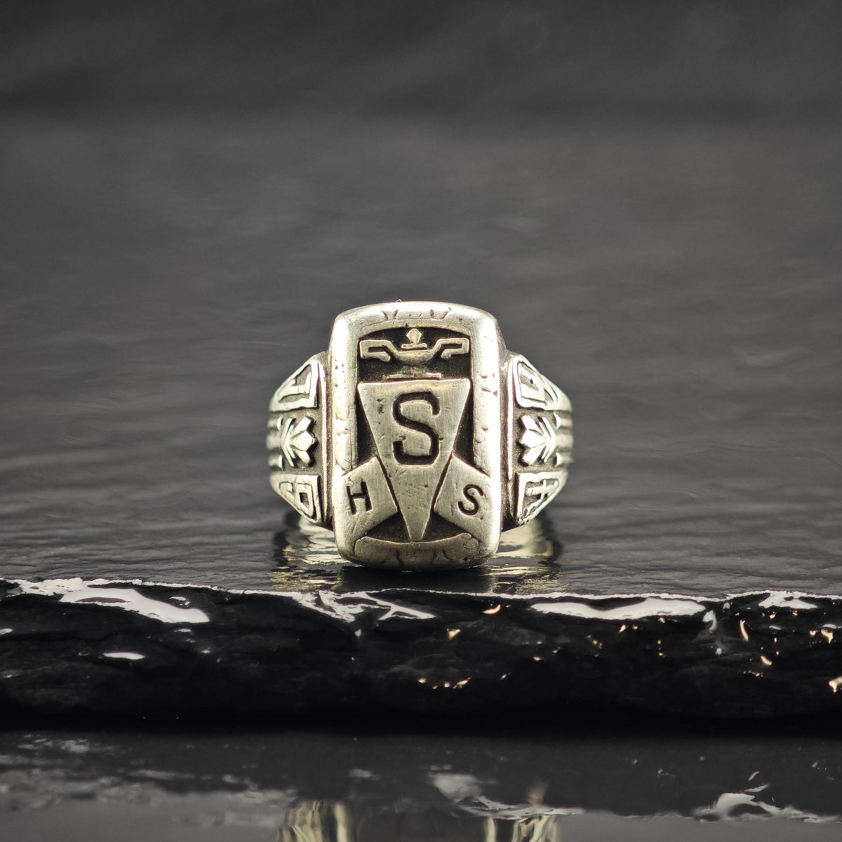 Vintage 1944 HSS Class Ring Sterling Silver Sz 4 1/2 R6823