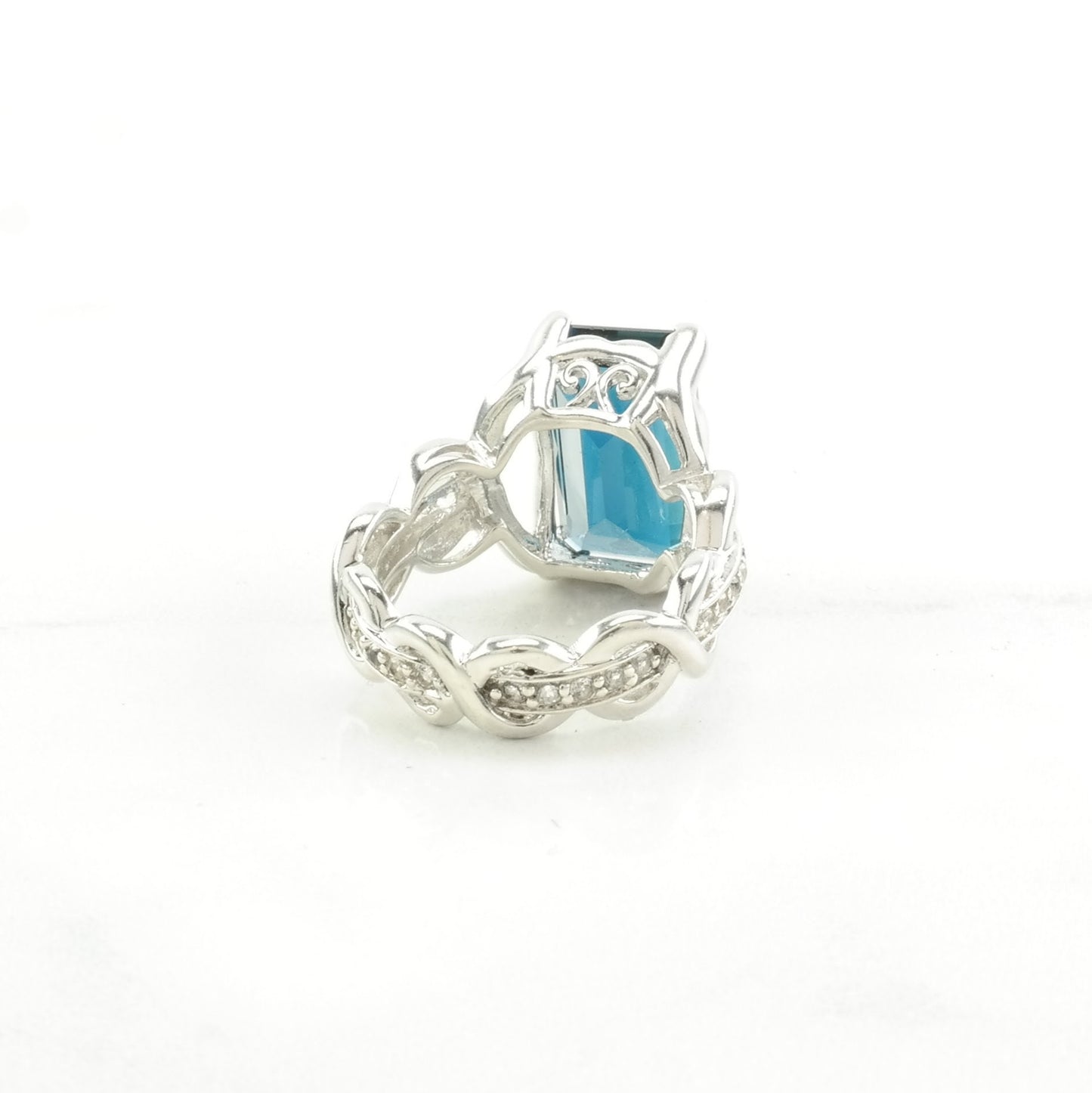 Sterling Silver Ring, Topaz London Blue Size 5