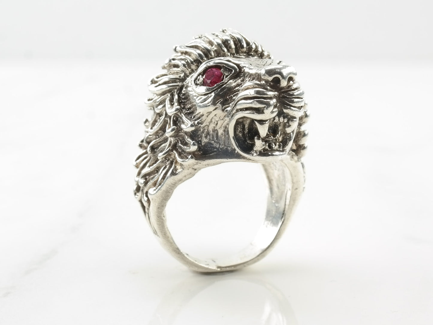 Vintage Sterling Silver Ring Ruby Lion Red Size 8 3/4