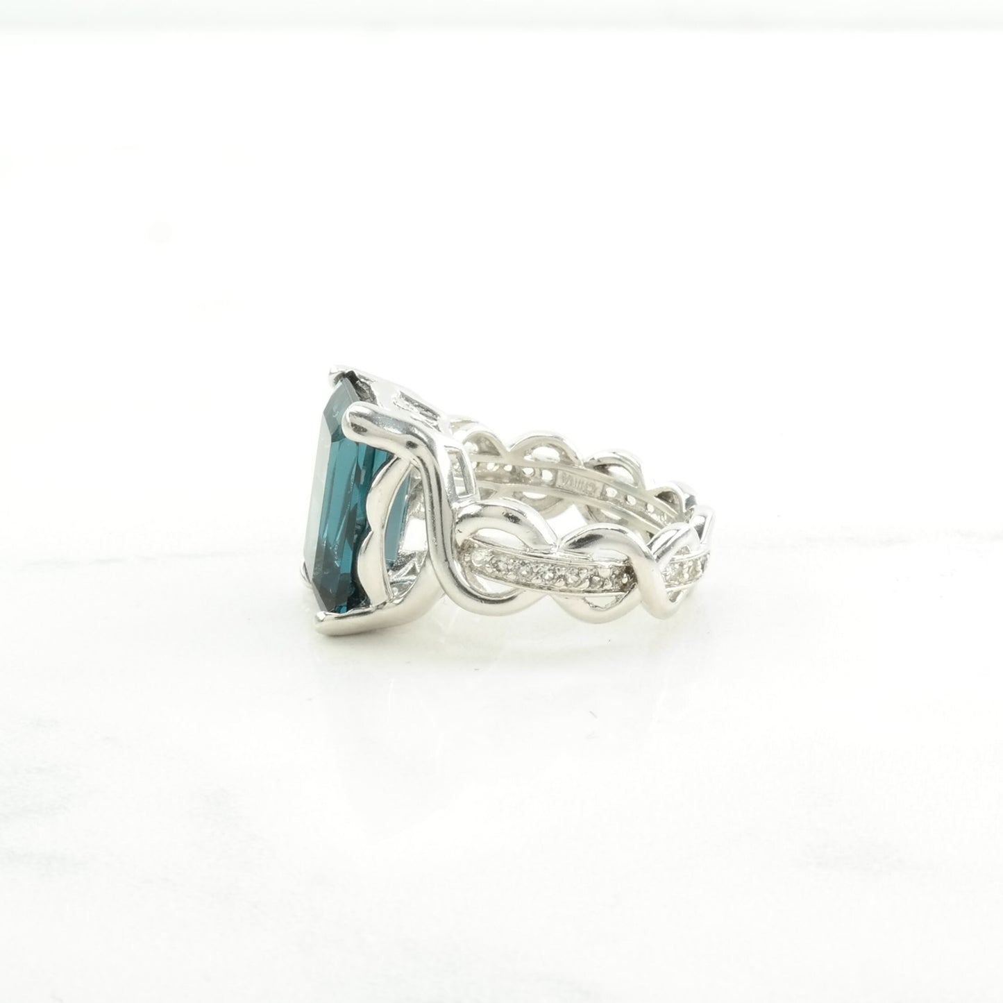 Sterling Silver Ring, Topaz London Blue Size 5