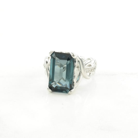 Sterling Silver Ring, Topaz London Blue Size 5