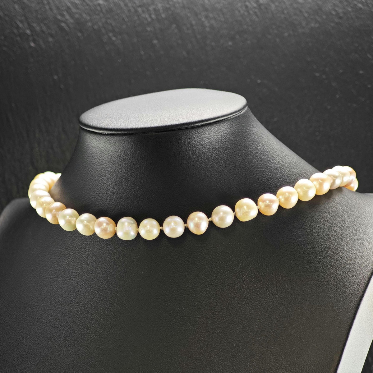 9mm Cream Overtone Pearl, 14K Gold Clasp Beaded Necklace N2788