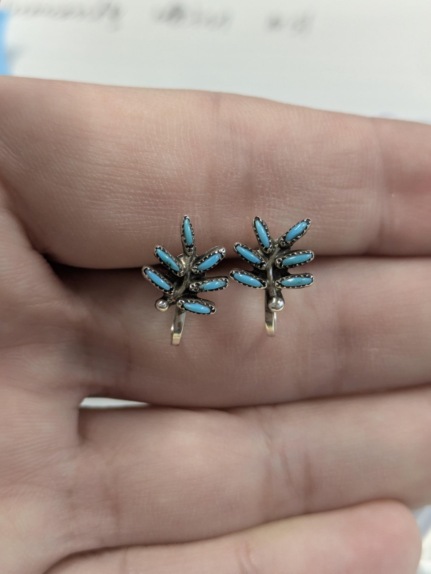 Vintage Sterling Silver Screw Back Earrings Zuni Blue Turquoise Needlepoint, Leaf