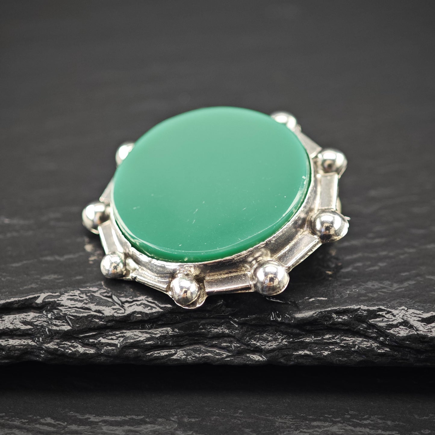 Mexico Sterling Silver Brooch Round Green Onyx
