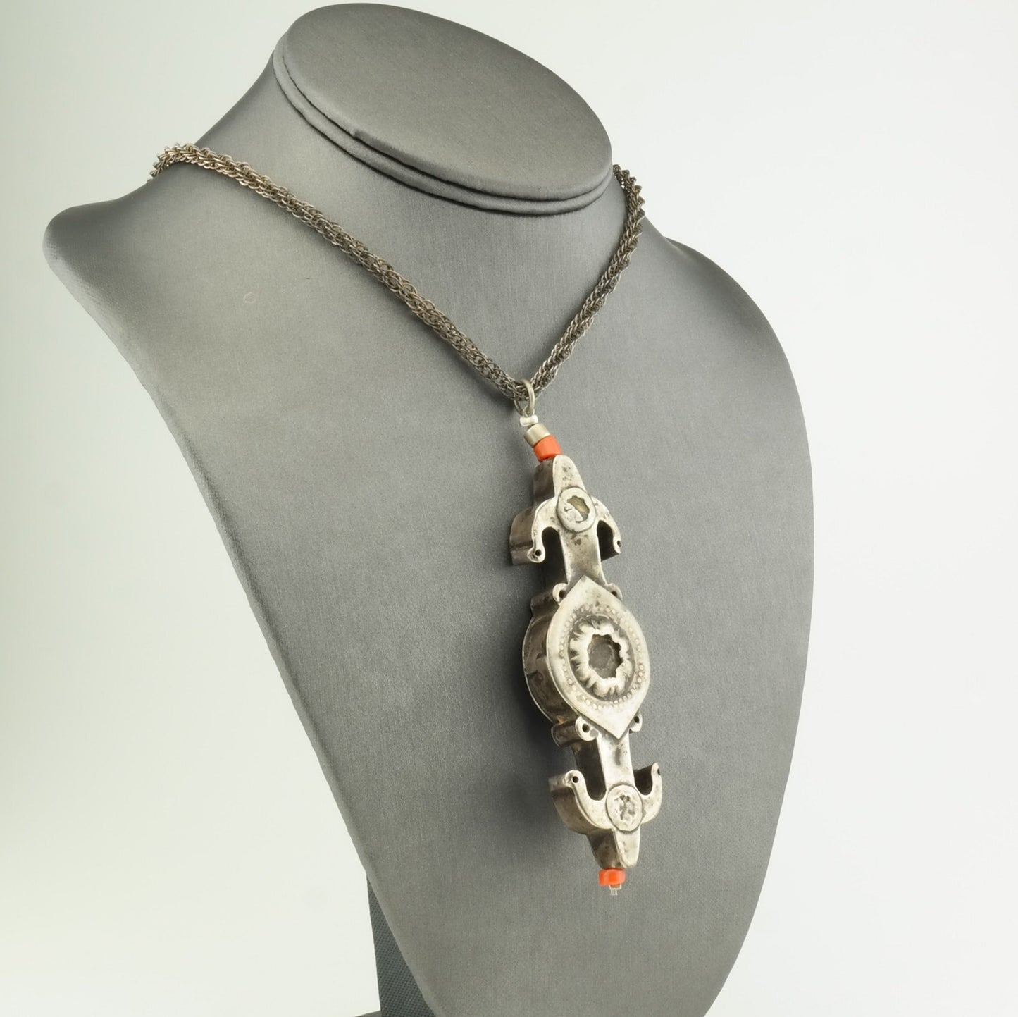 Vintage Ethnographic Sterling Silver Yamod Turkomans Coral Accent Plaque Pendant Necklace