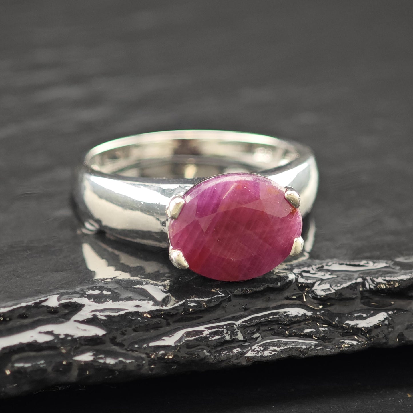 4ct Glass Filled Ruby Ring Sterling Silver Size 8 R6230