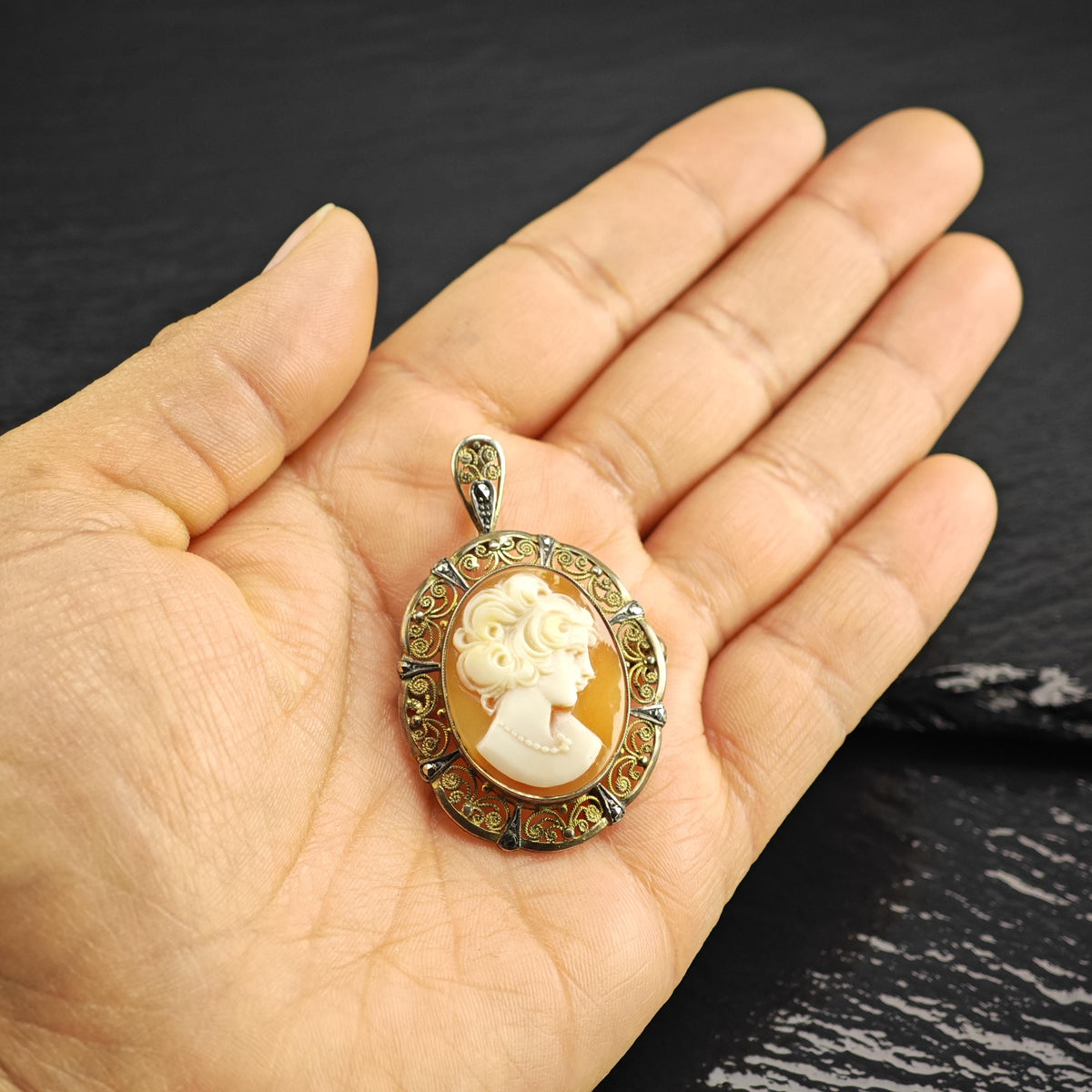 Art Deco Cameo Gold Gilded Sterling Silver Pendant/Brooch P3126