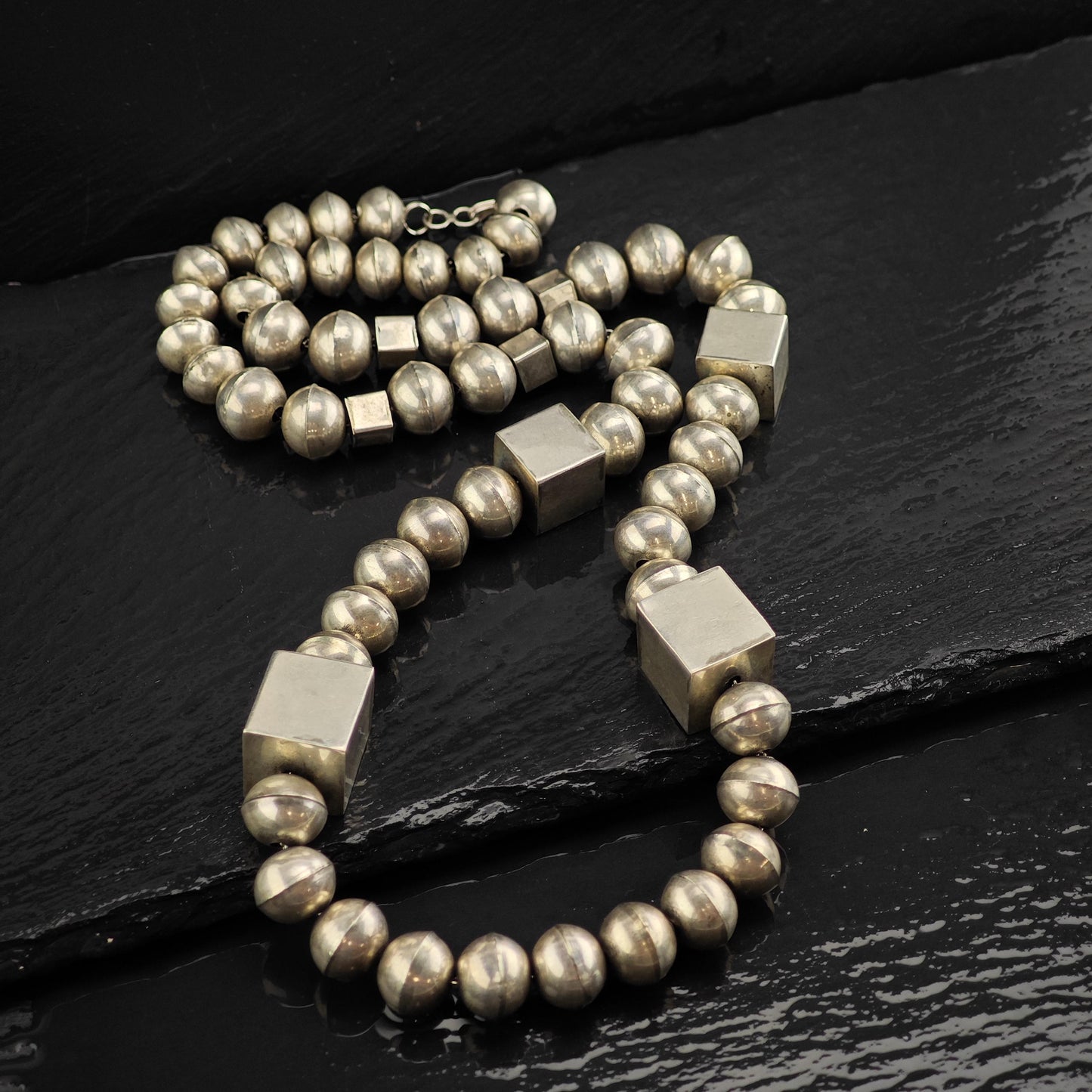 Vintage Native American Sterling Silver 13mm Beaded Necklace N2717