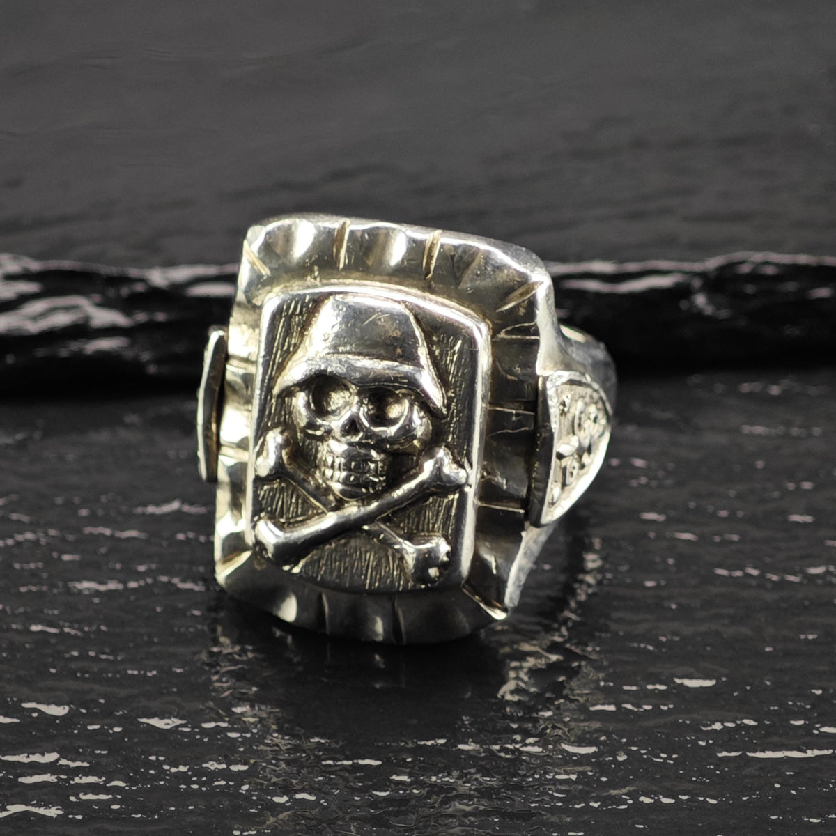 Vintage Heavy Skull Biker Ring Sterling Silver Ring Sz 11 R6854