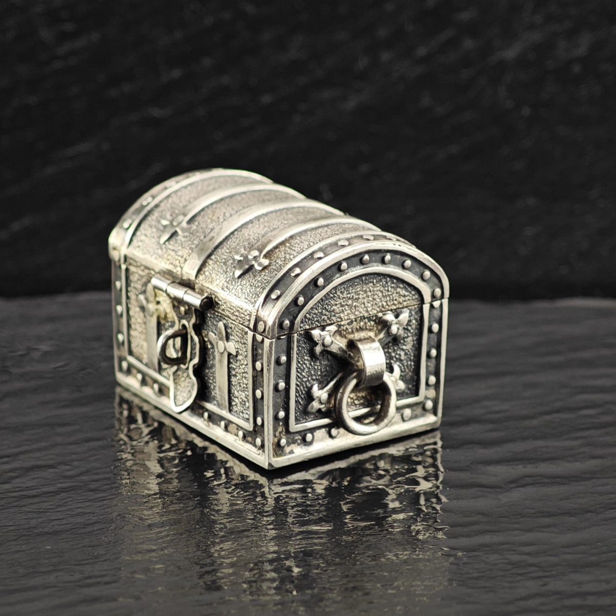 Vintage Sterling Silver Trinket Treasure Chest MISC0409