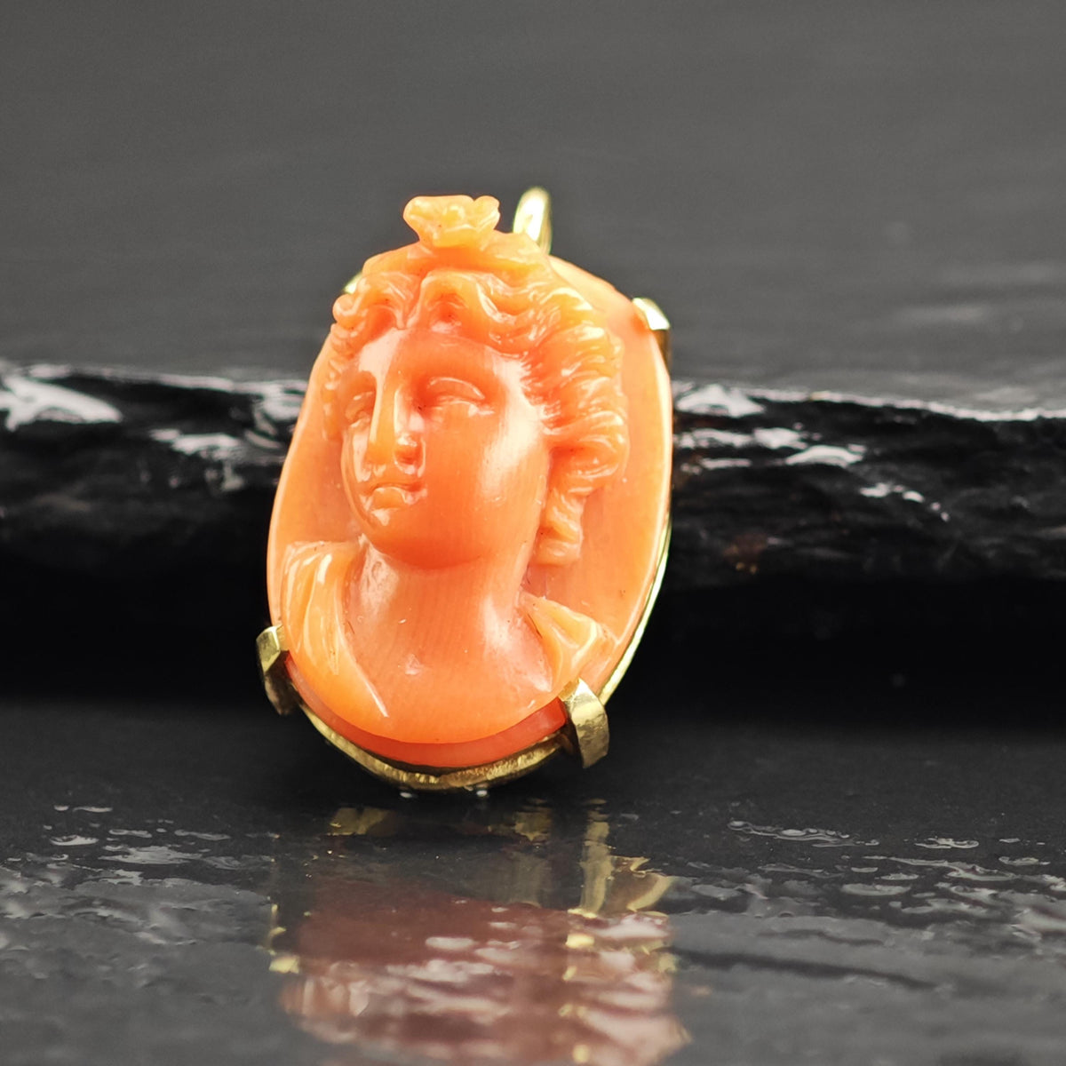 Antique Coral Cameo 14K Gold Charm P3104