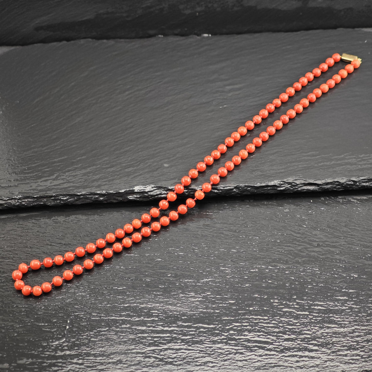 Coral Beads 14K Gold Clasp Beaded Necklace N2775