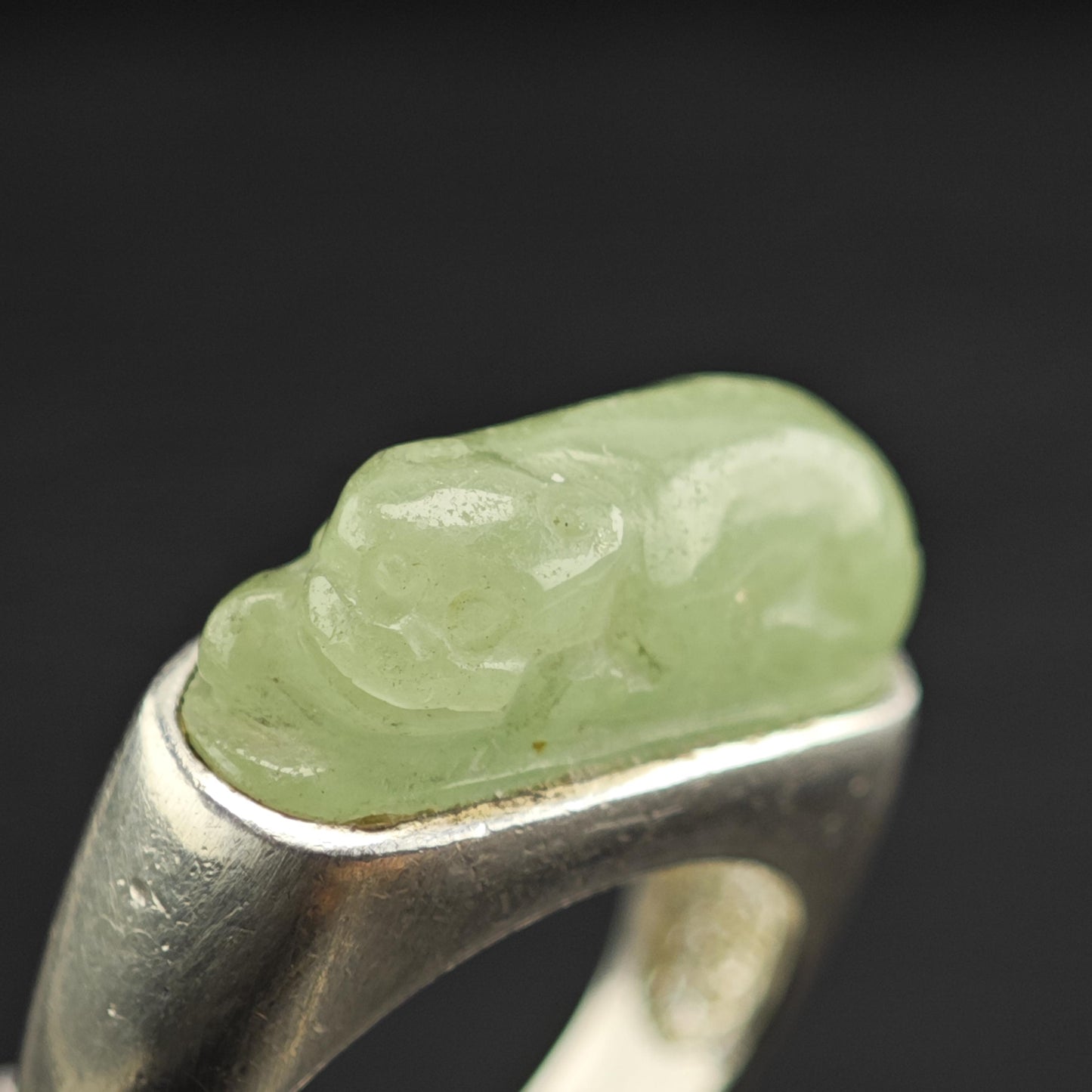 Carved Jade Sterling Silver Band Sz 6 1/4 R6710