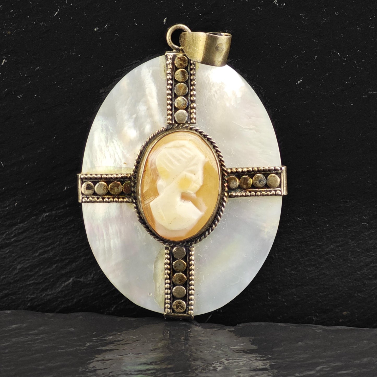 MOP Cameo Pendant Sterling Silver P3034