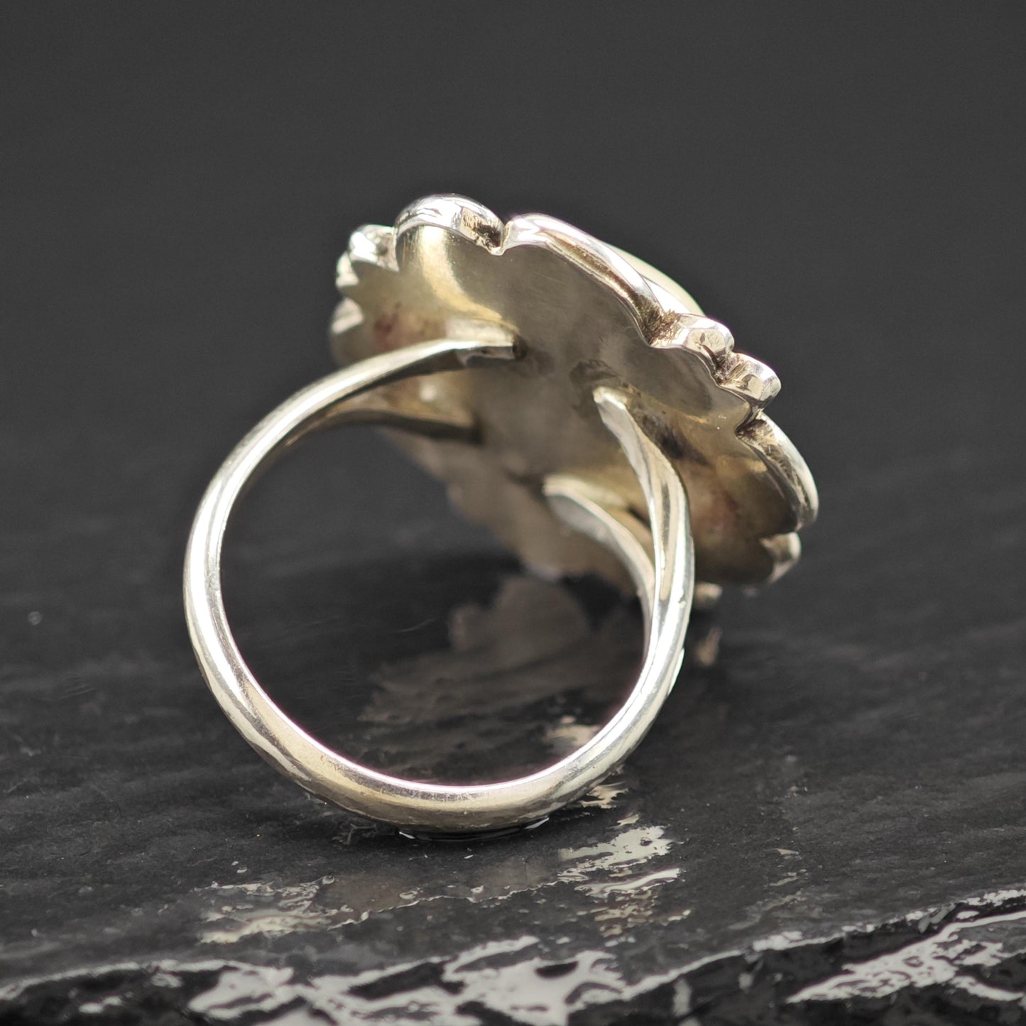 SW Mother Of Pearl Ring Sterling Silver Sz 5 1/2 R6081