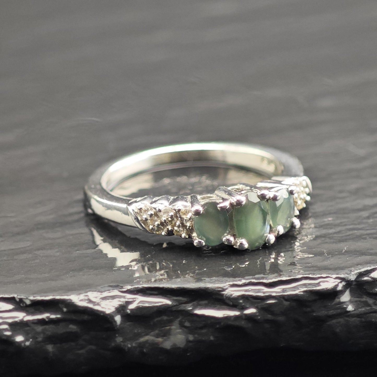 Natural Alexandrite Three Stone Band Sterling Silver Ring Sz 6 R6714