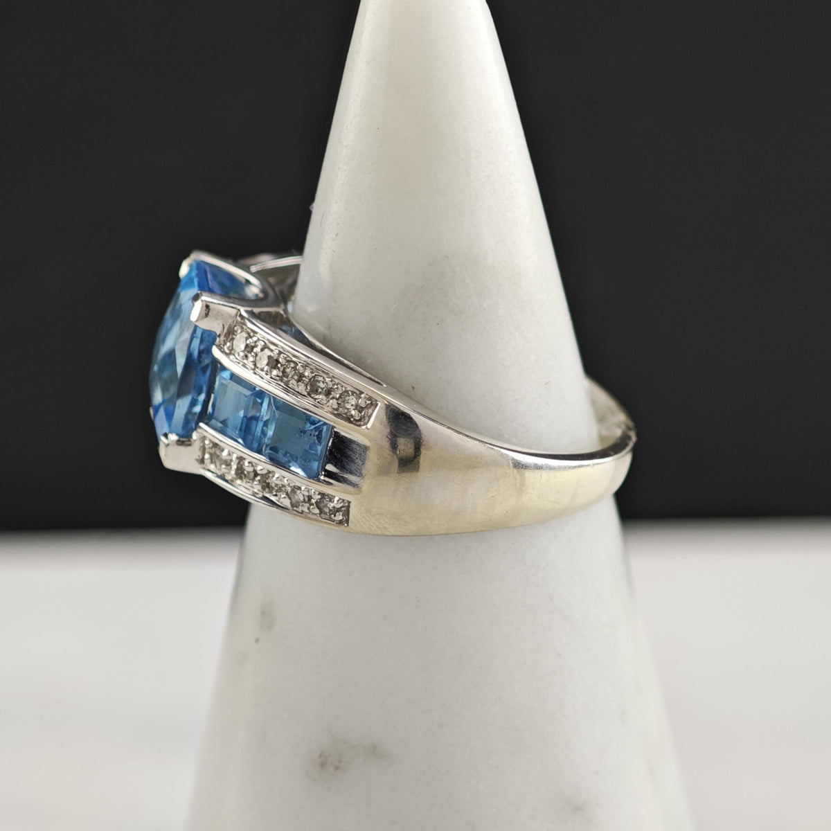 Designer Topaz & Diamond 14K White Gold Ring Sz 7 R6793