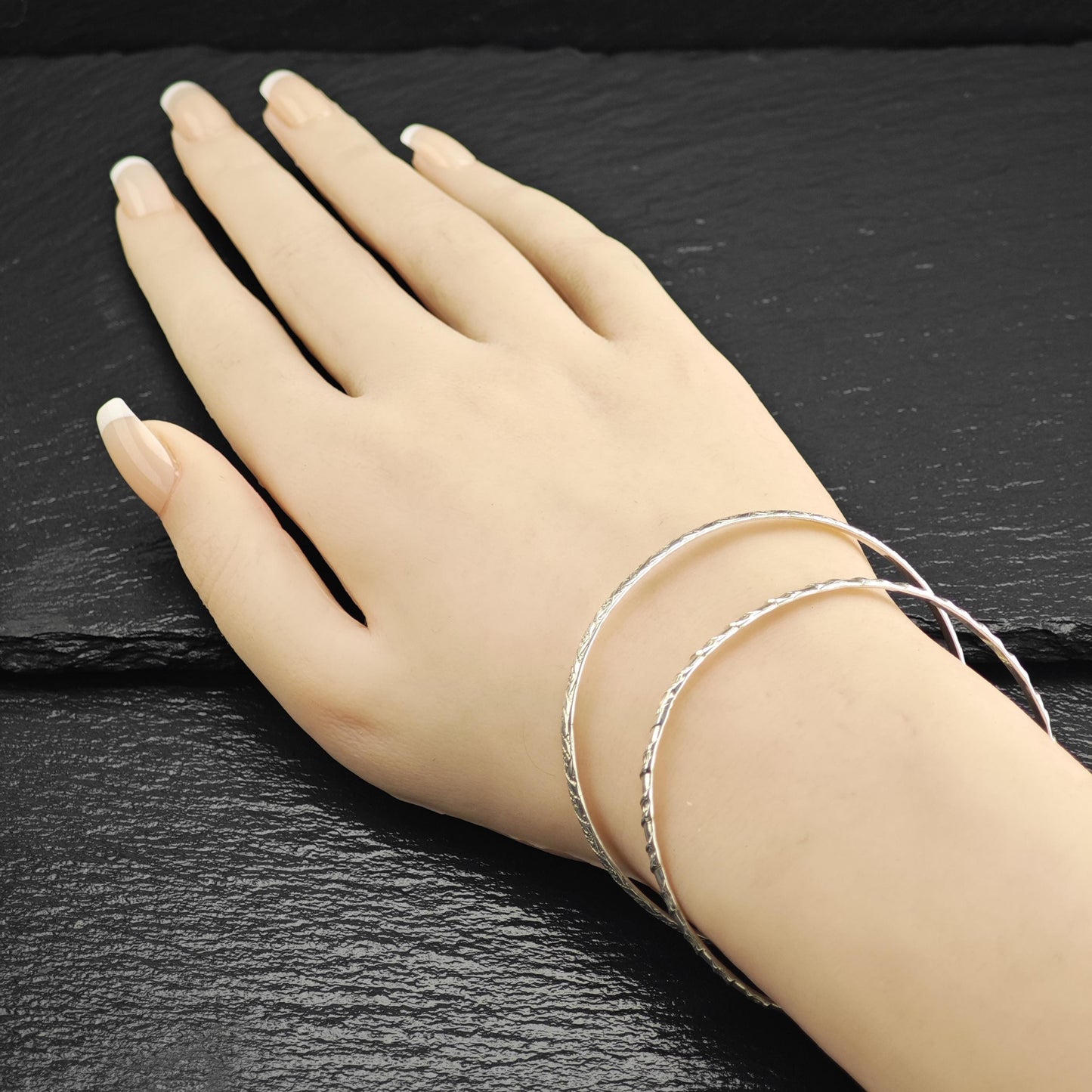 Choice of Repousse Sterling Silver Bangles Sz 8" BR3122