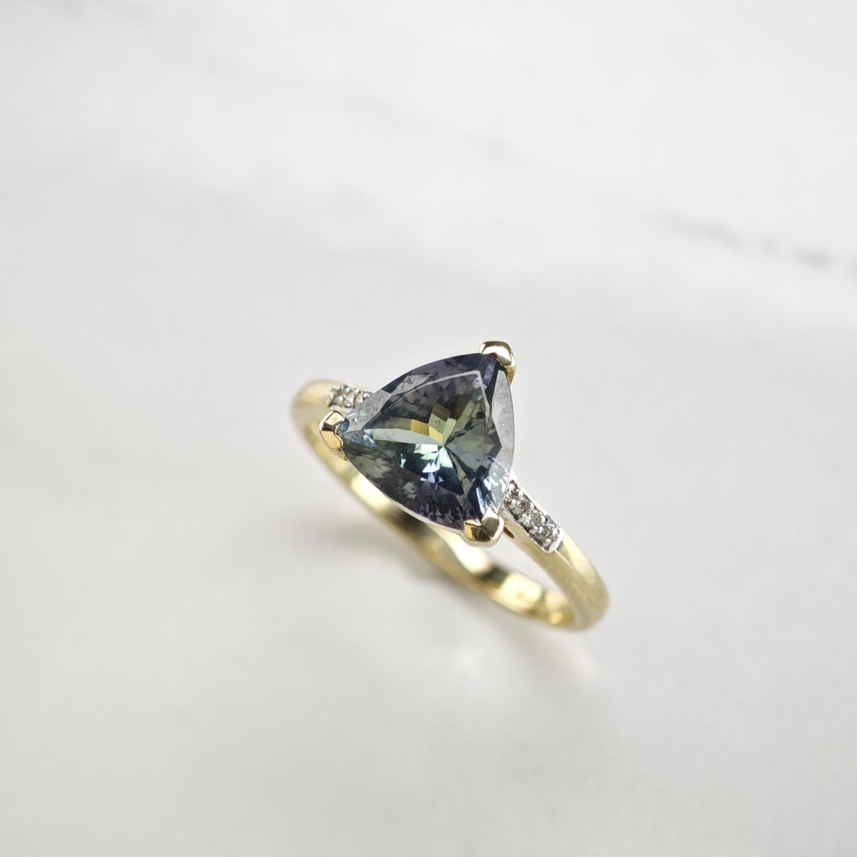 Triangular Tanzanite & Diamond 14K Gold Ring Sz 7 R6785