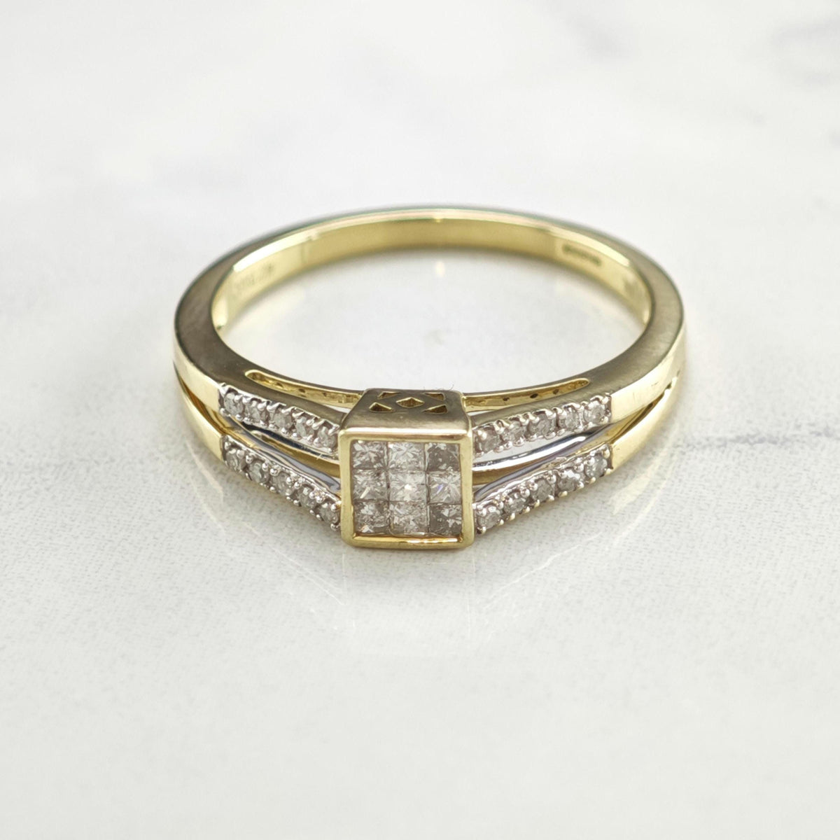 Invisible Set Diamonds 10K Yellow Gold Ring Sz 8 R6779