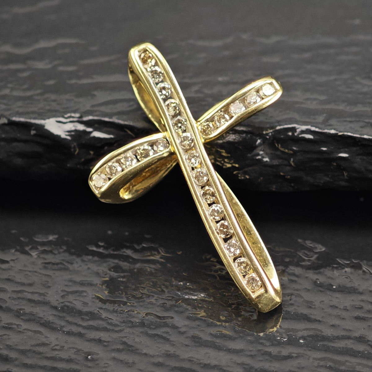 1/3 cttw Diamond 14K Gold Cross Pendant P3106