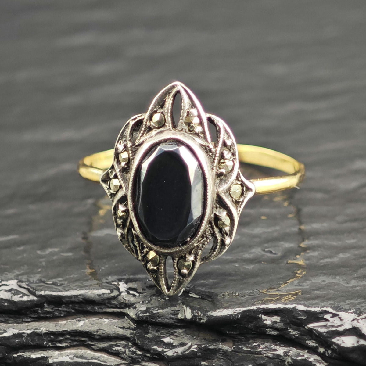 Art Nouveau Hematite Silver & 18K Gold Ring Sz 8 1/2 R6763