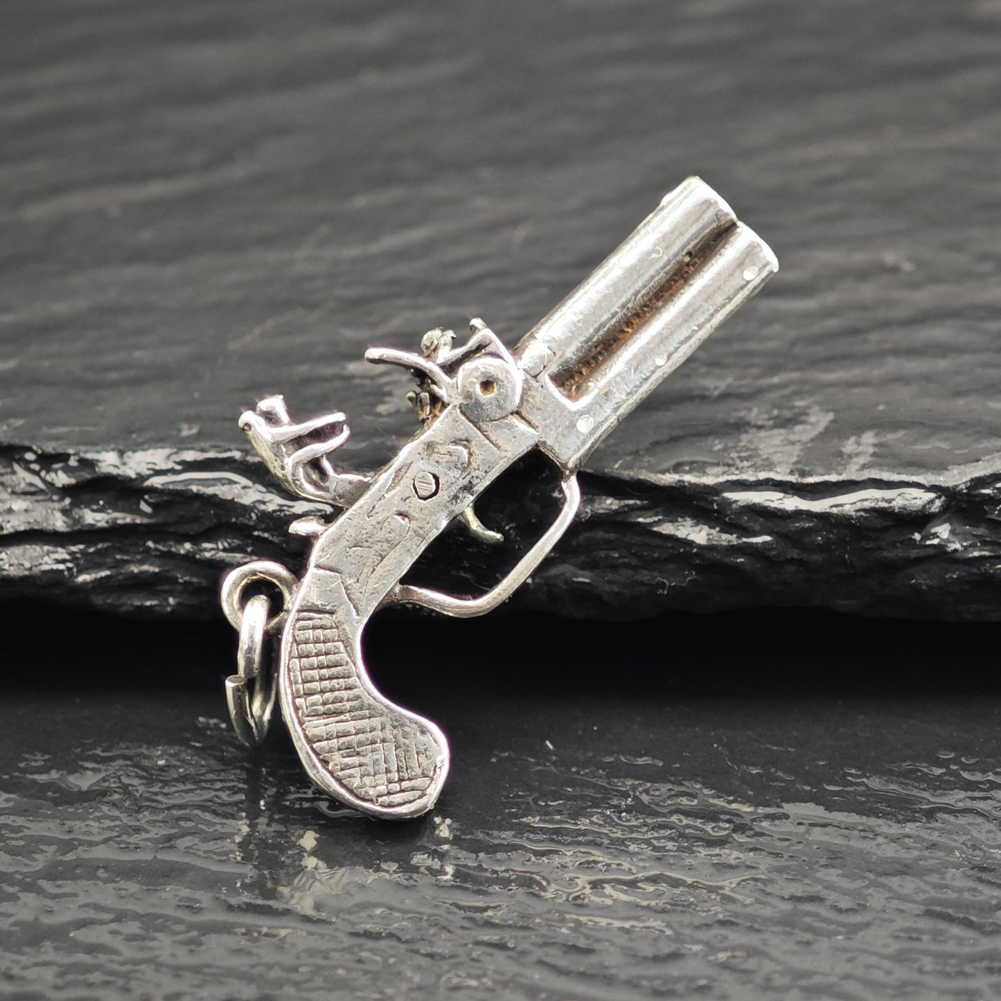 Flintlock Pendant Sterling Silver P3082