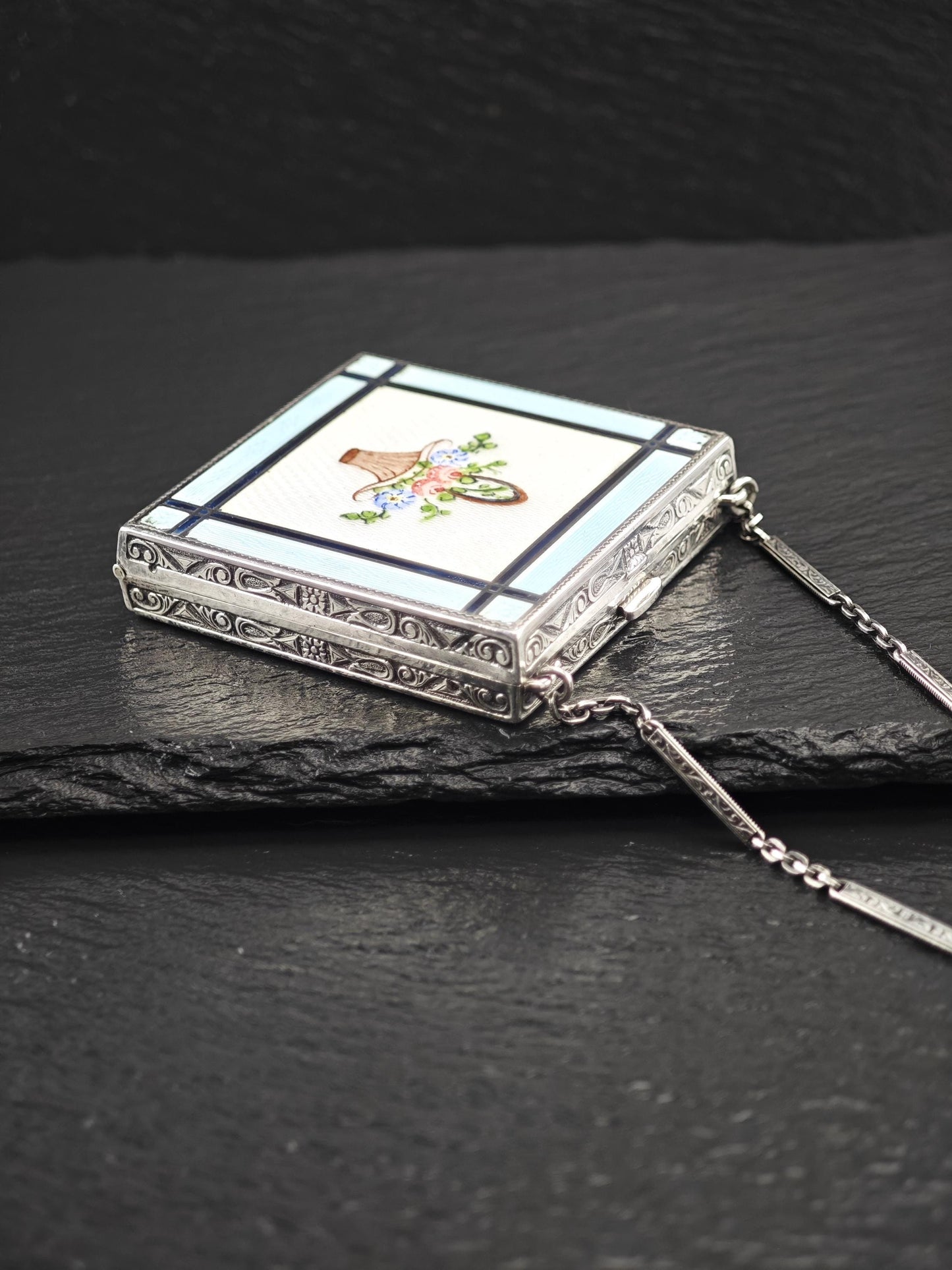 Antique Enamel, Vanity Compact Sterling Silver MISC0310