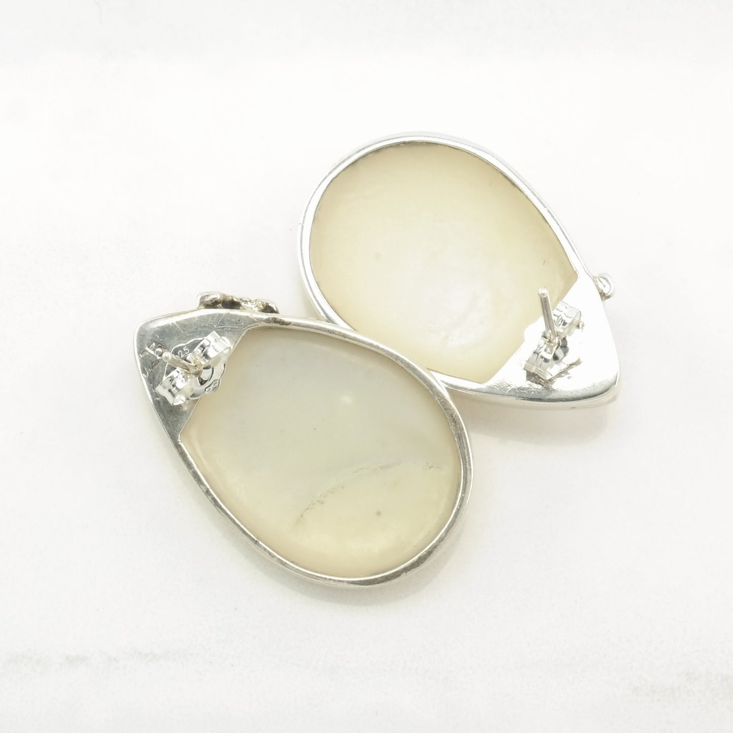 Sterling Silver Mother of Pearl Floral Earrings Stud