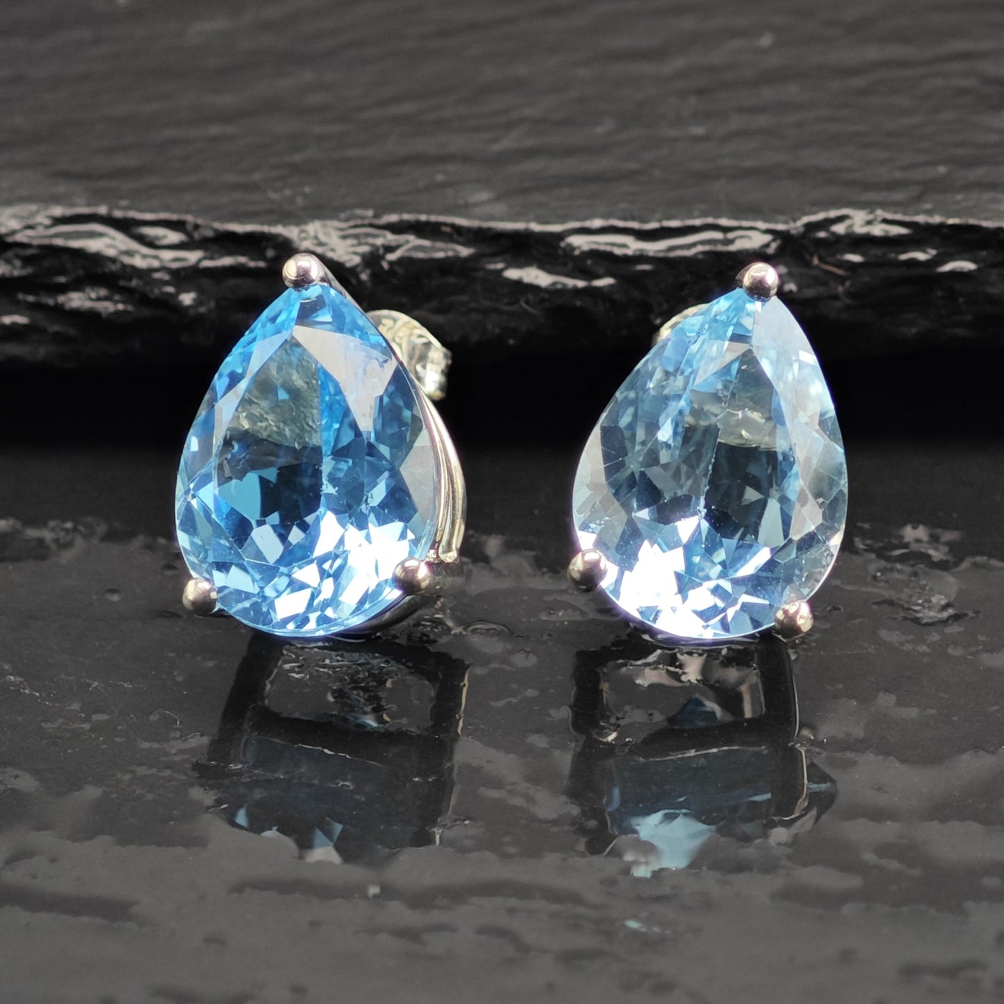 20cttw Topaz Teardrop Stud Sterling Silver Earrings ER3122