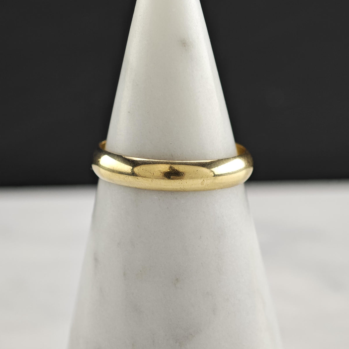 14K Gold Band 4mm Sz 9 3/4 R6792