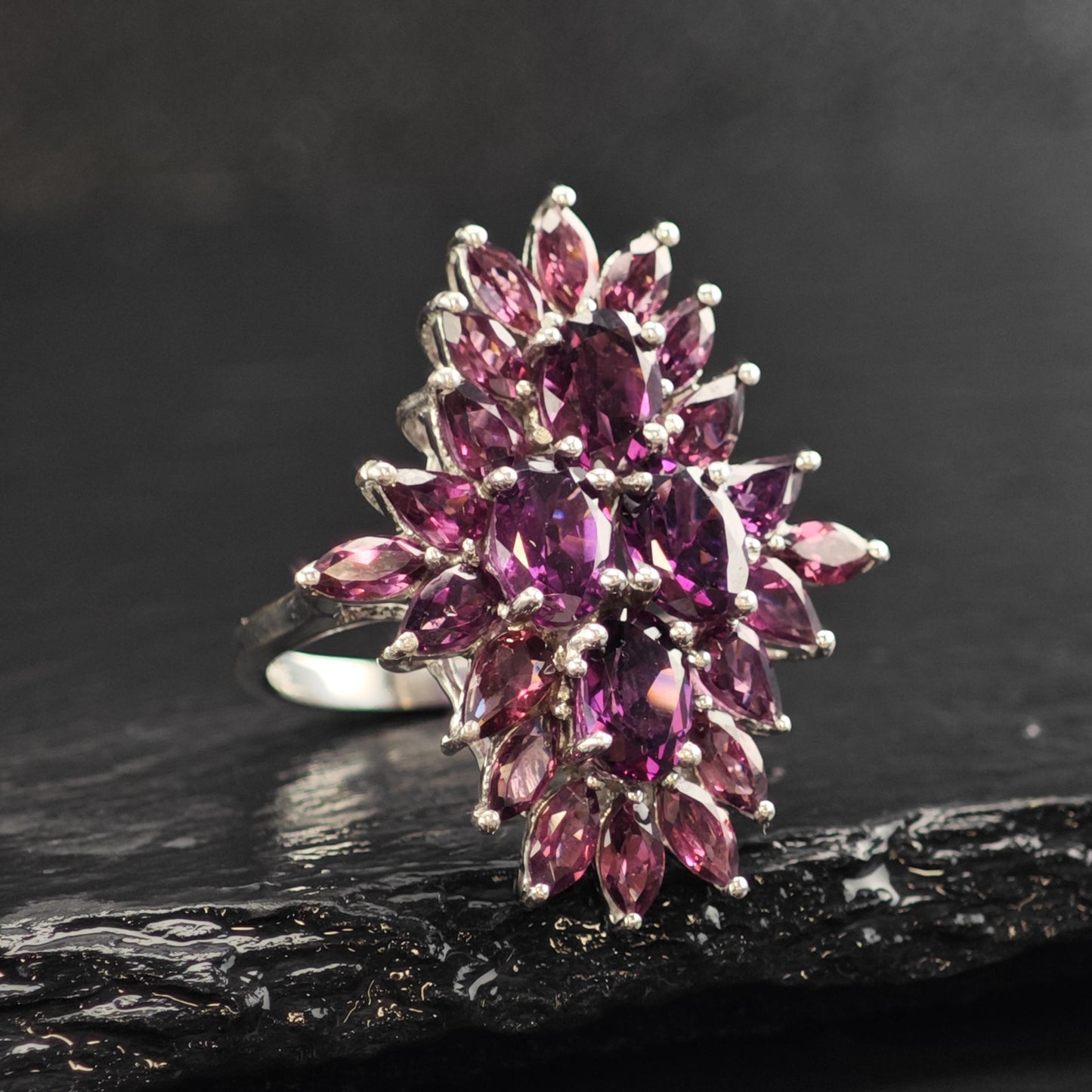 Garnet Cluster Sterling Silver Ring Sz 8 1/4 R6590