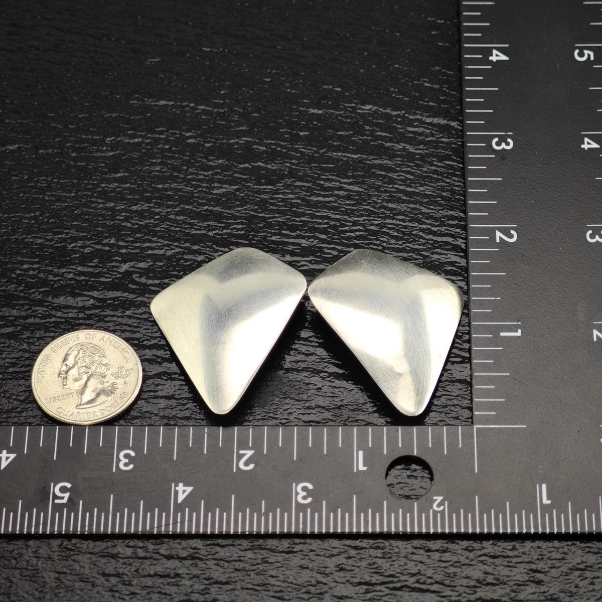 Vintage Native American Sterling Silver Clip On Earrings ER3202