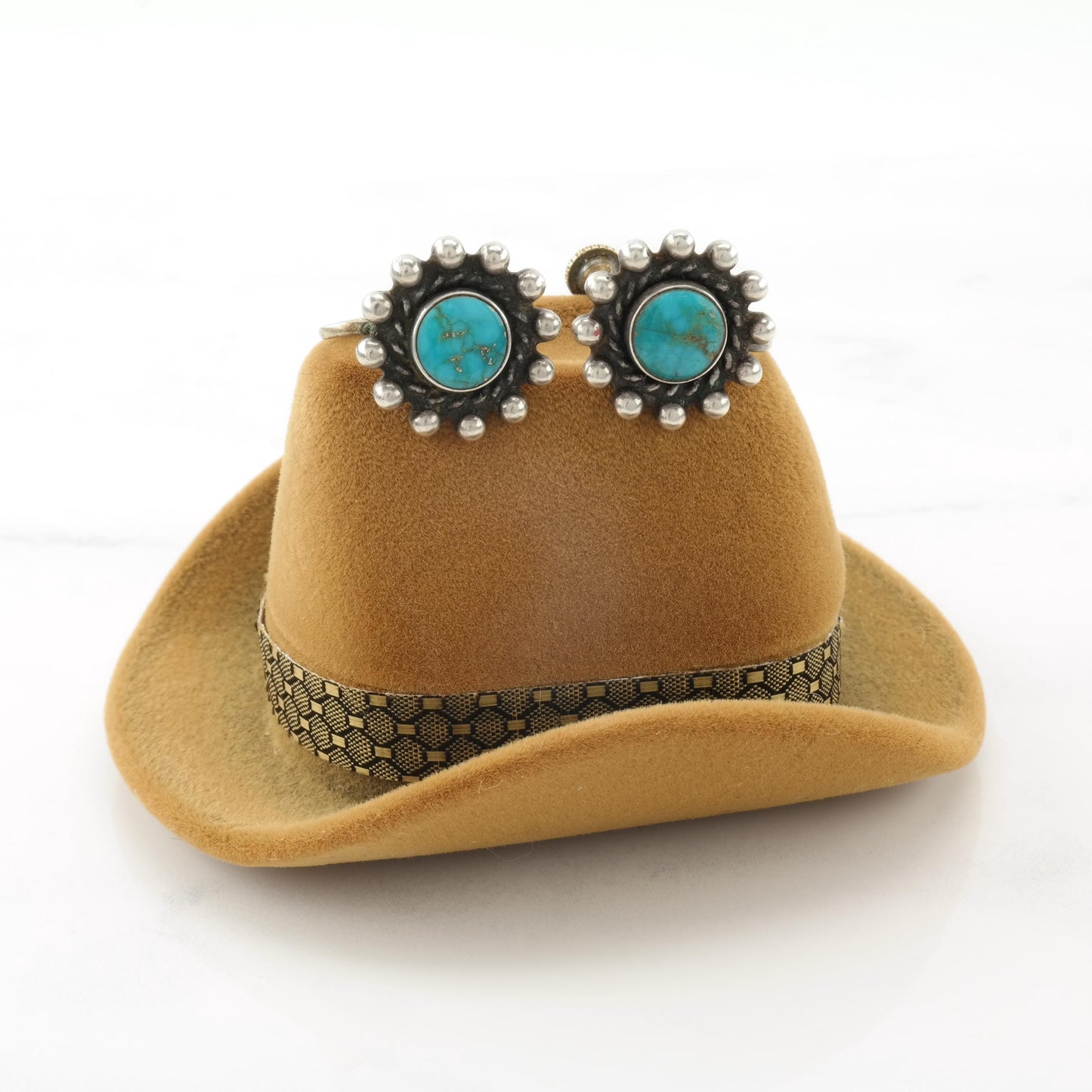 1940's Native Sterling Silver Screw Back Earring ER2838