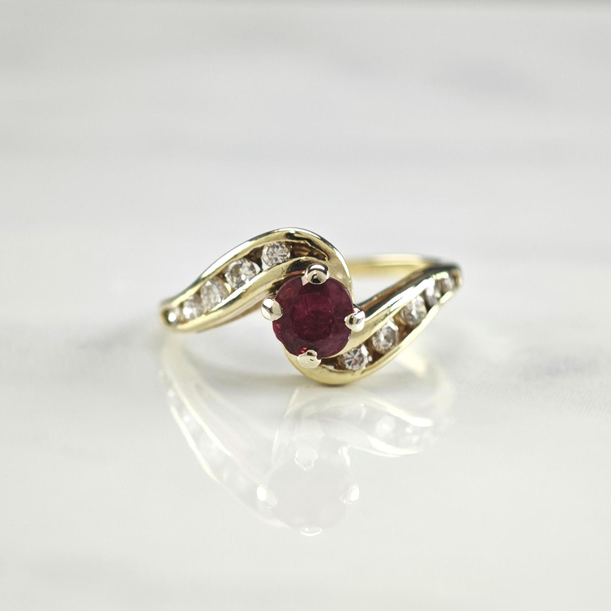Lab Ruby & Diamond 14K Gold Ring Sz 5 1/4 R6803