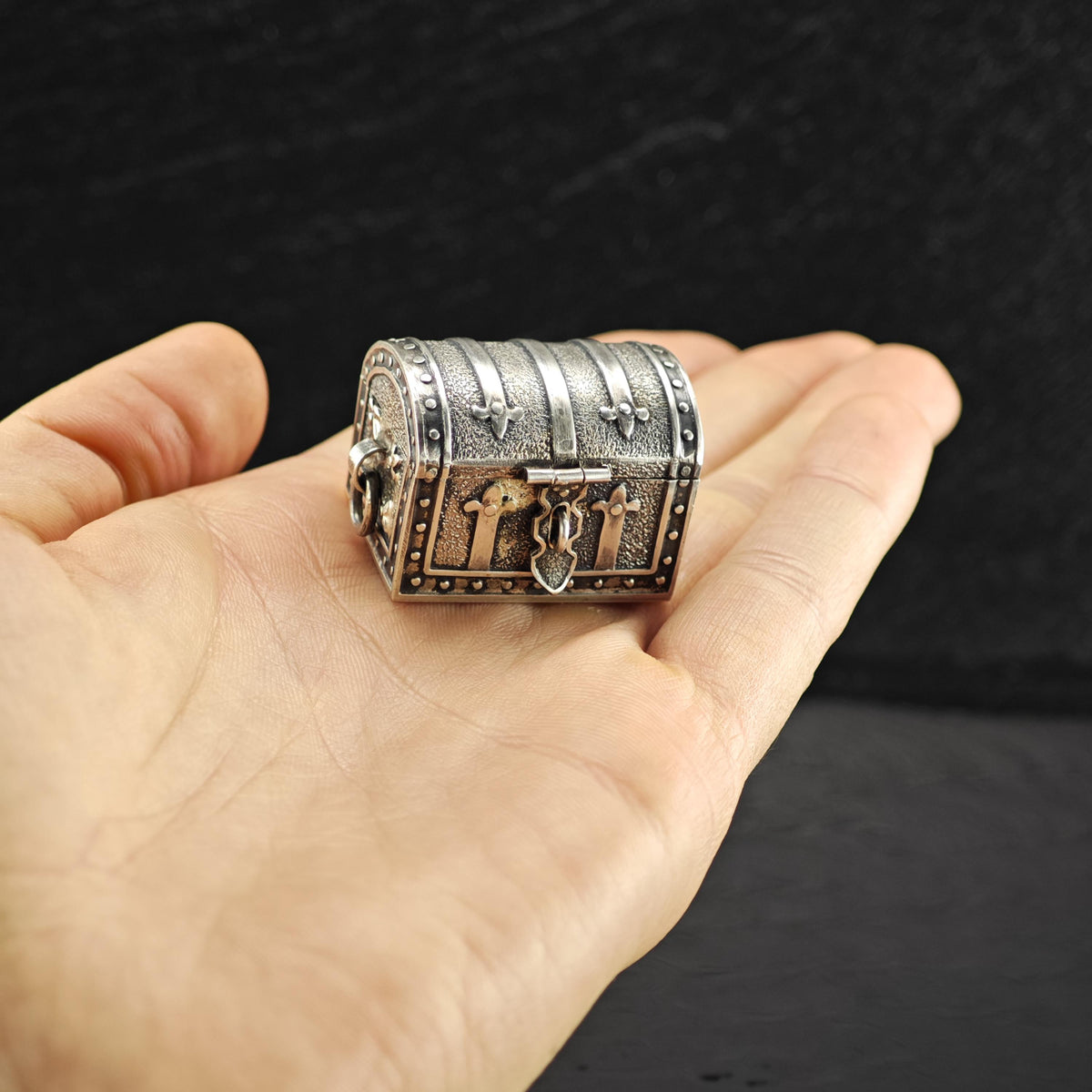 Vintage Sterling Silver Trinket Treasure Chest MISC0409