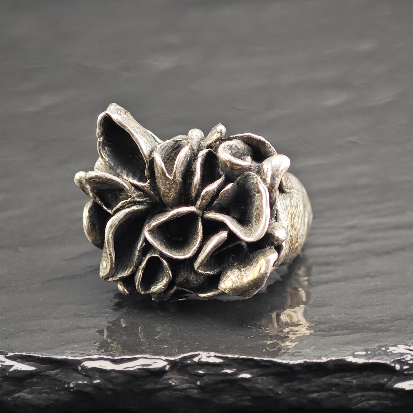 Large Brutalist Floral Sterling Silver Ring Sz 6 1/2 R6703