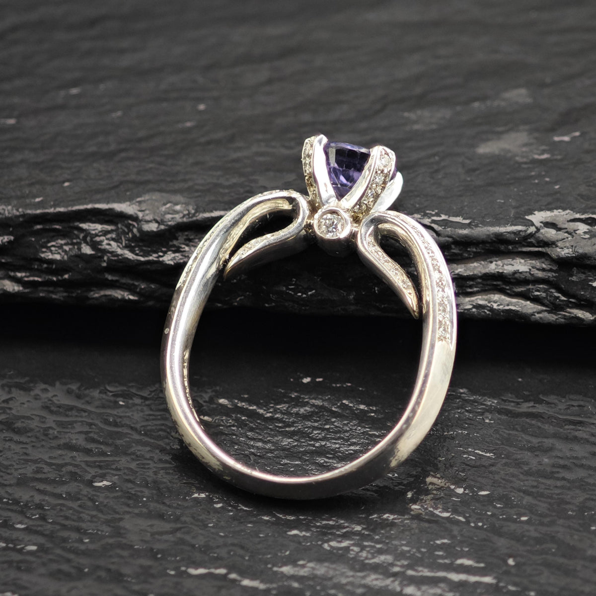 Vintage Designer Purple Sapphire & Diamond 18K White Gold Ring Sz 6 1/2 R6764