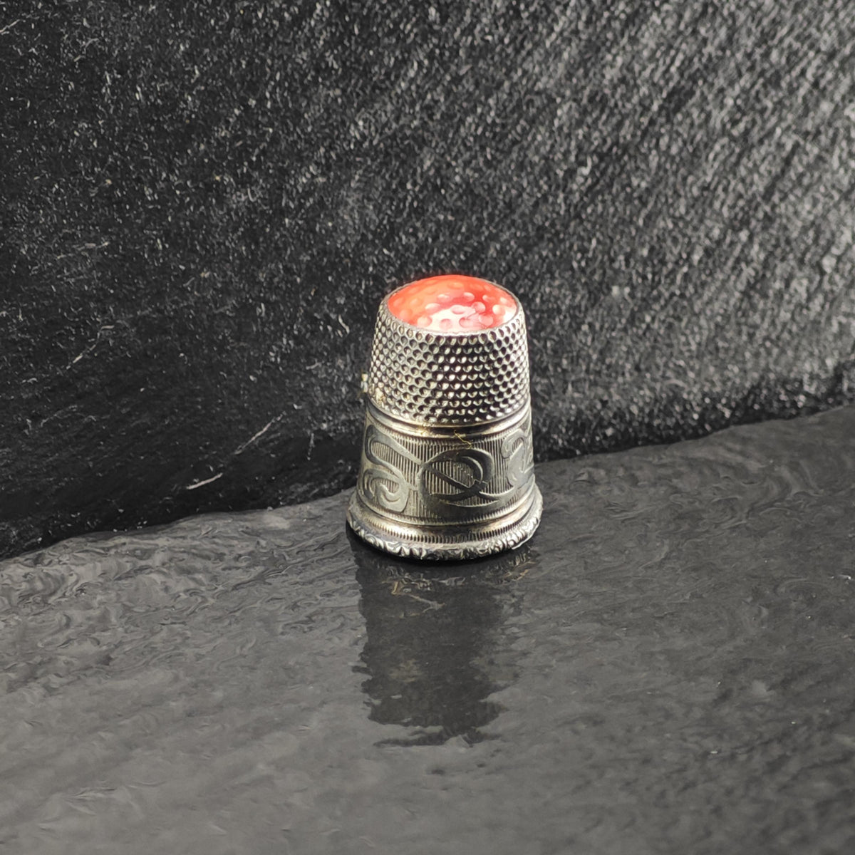 Antique Red Gemstone Thimble 830 Heavy Patina Sterling Silver MISC0422