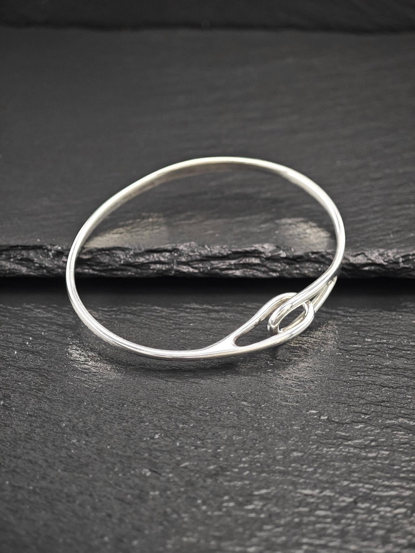 Tiffany & Co. Interlocked, Minimalist Bangle Bracelet Sterling Silver