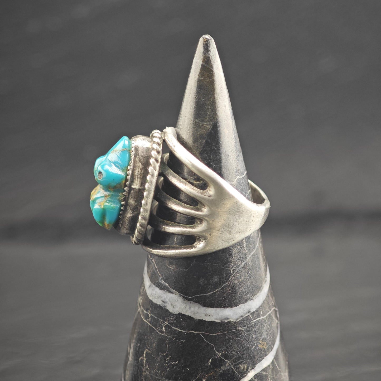 Carved Turquoise Frog Sterling Silver Native American Ring Sz 7 1/2 R6684