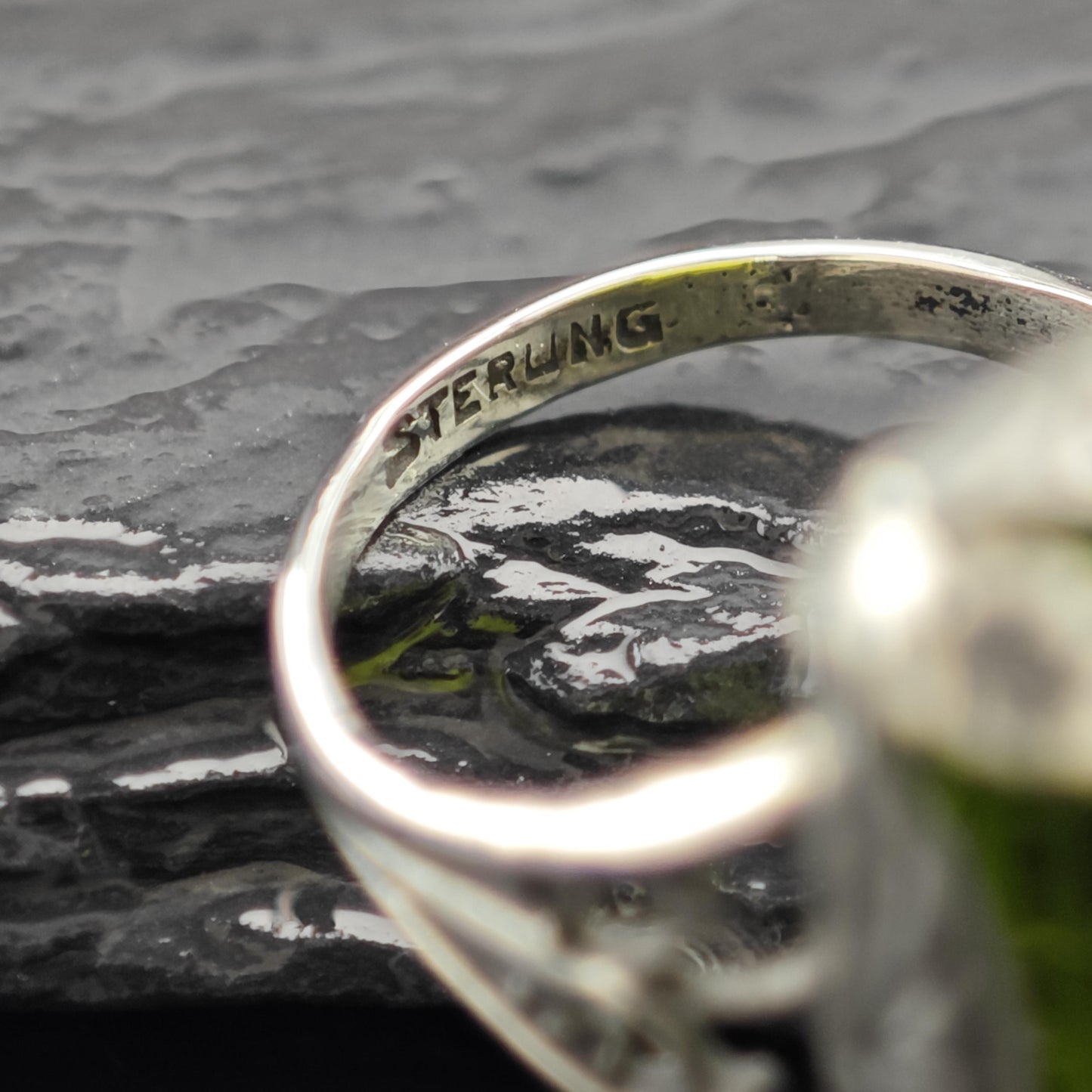 Long Green Glass Filigree Ring Sterling Silver Size 3 3/4