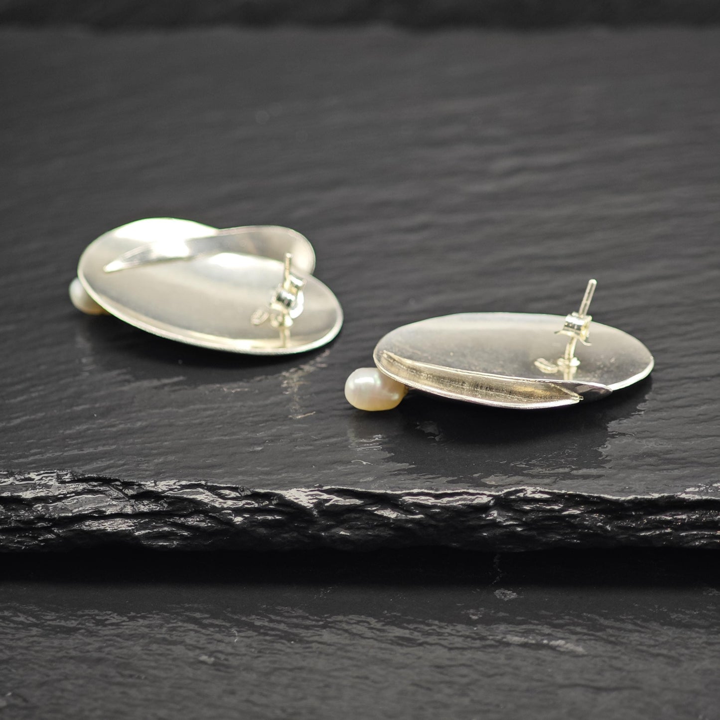 Modernist Handmade Pearl, Enamel Sterling Silver Stud Earrings ER3181