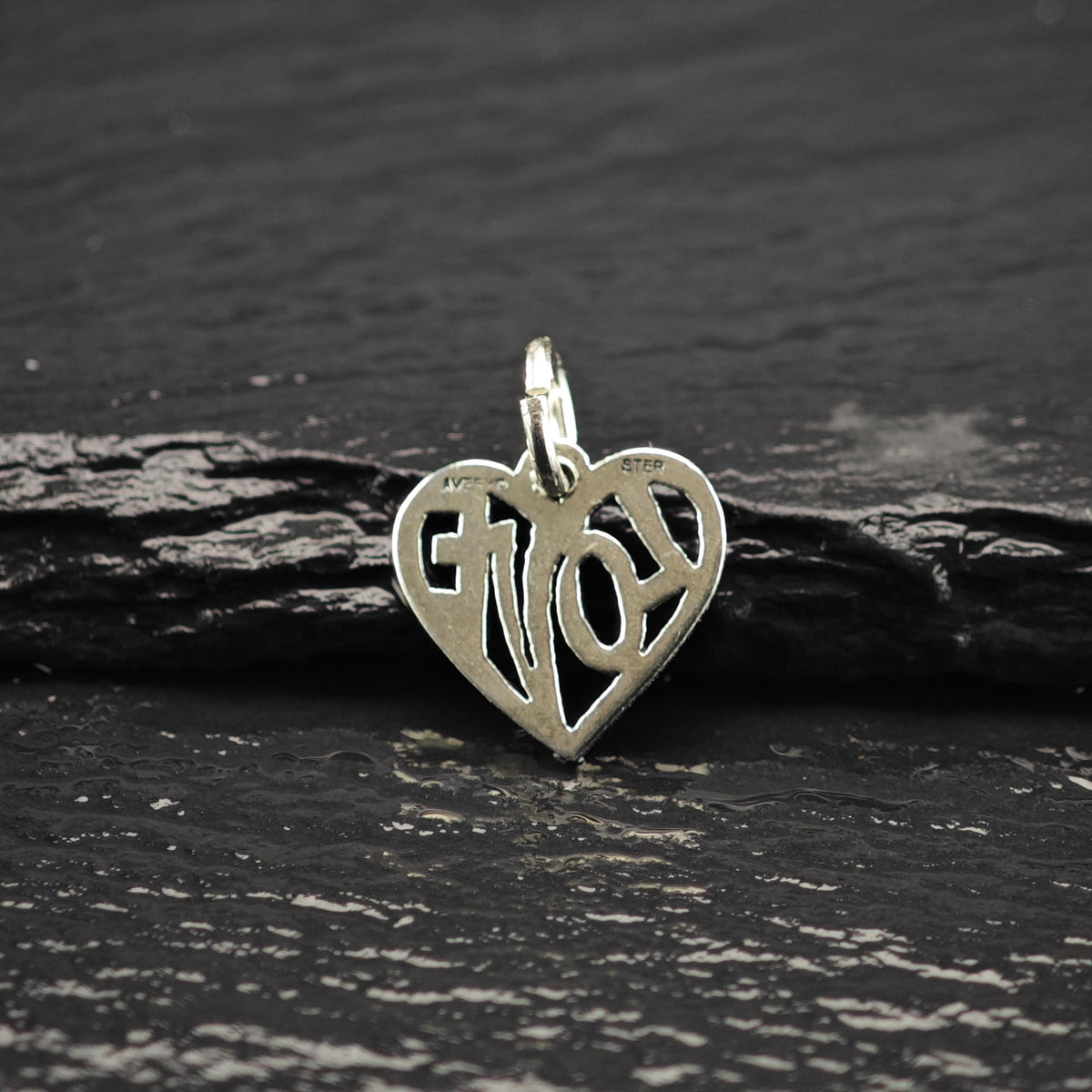 Vintage James Avery Sterling Silver Love Heart Charm P3174