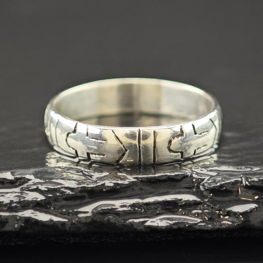 Sterling Silver Band Ring Simple 4.5mm Wide Size 8 1/2