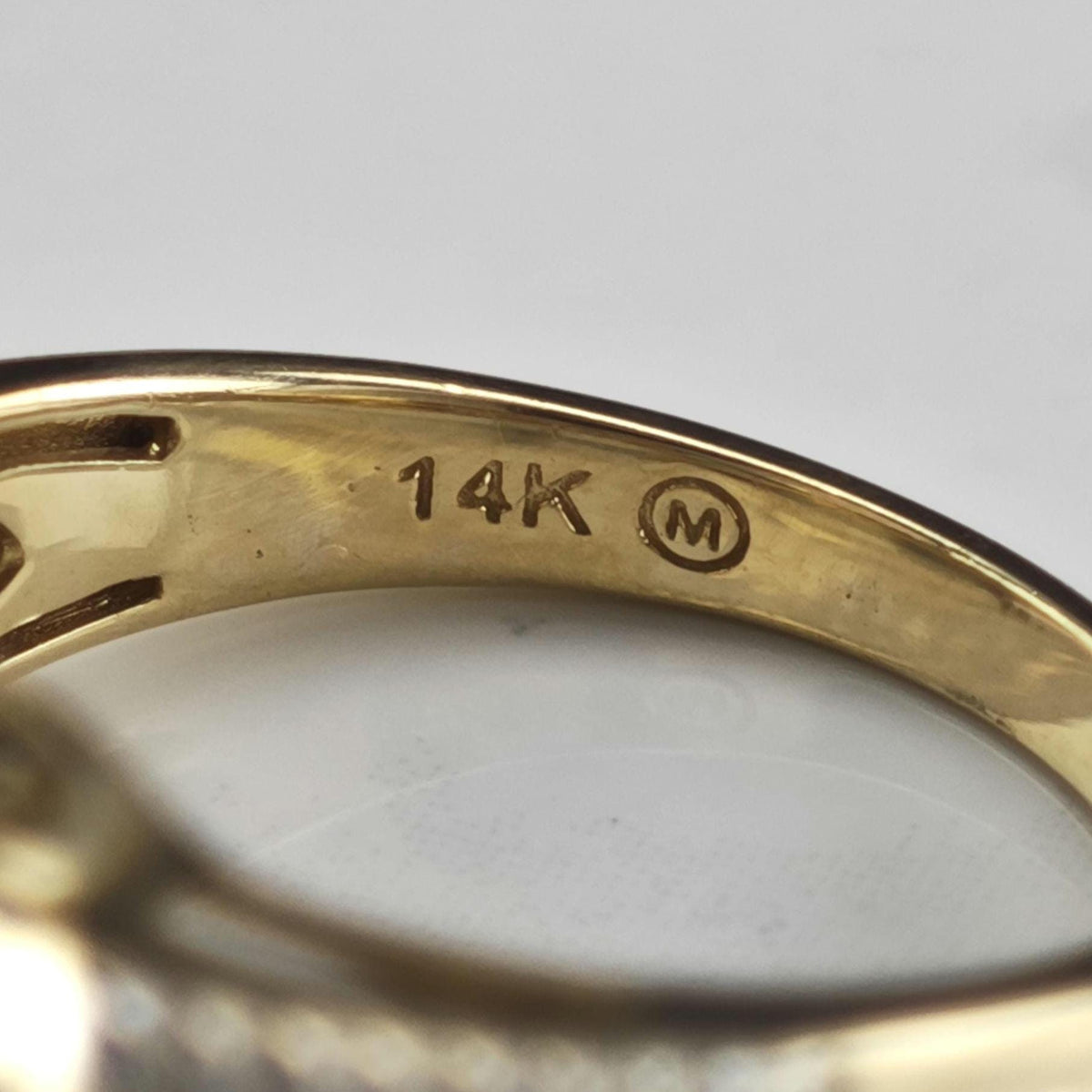 London Blue Topaz & Diamond 14K Gold Ring Sz 7 R6795
