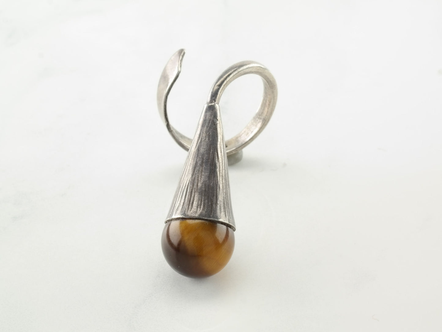 Vintage Modernist Ring Tiger's Eye Abstract Sterling Silver Size 7