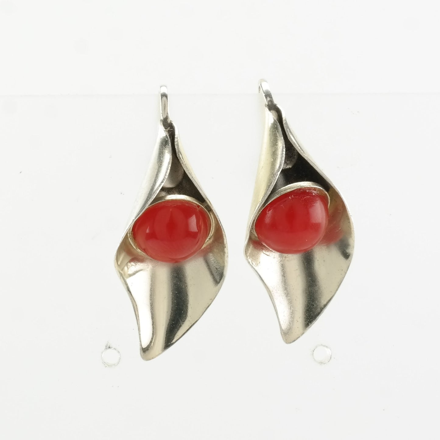 Vintage Sterling Silver Red Stone Calla Lily Earrings Screw back