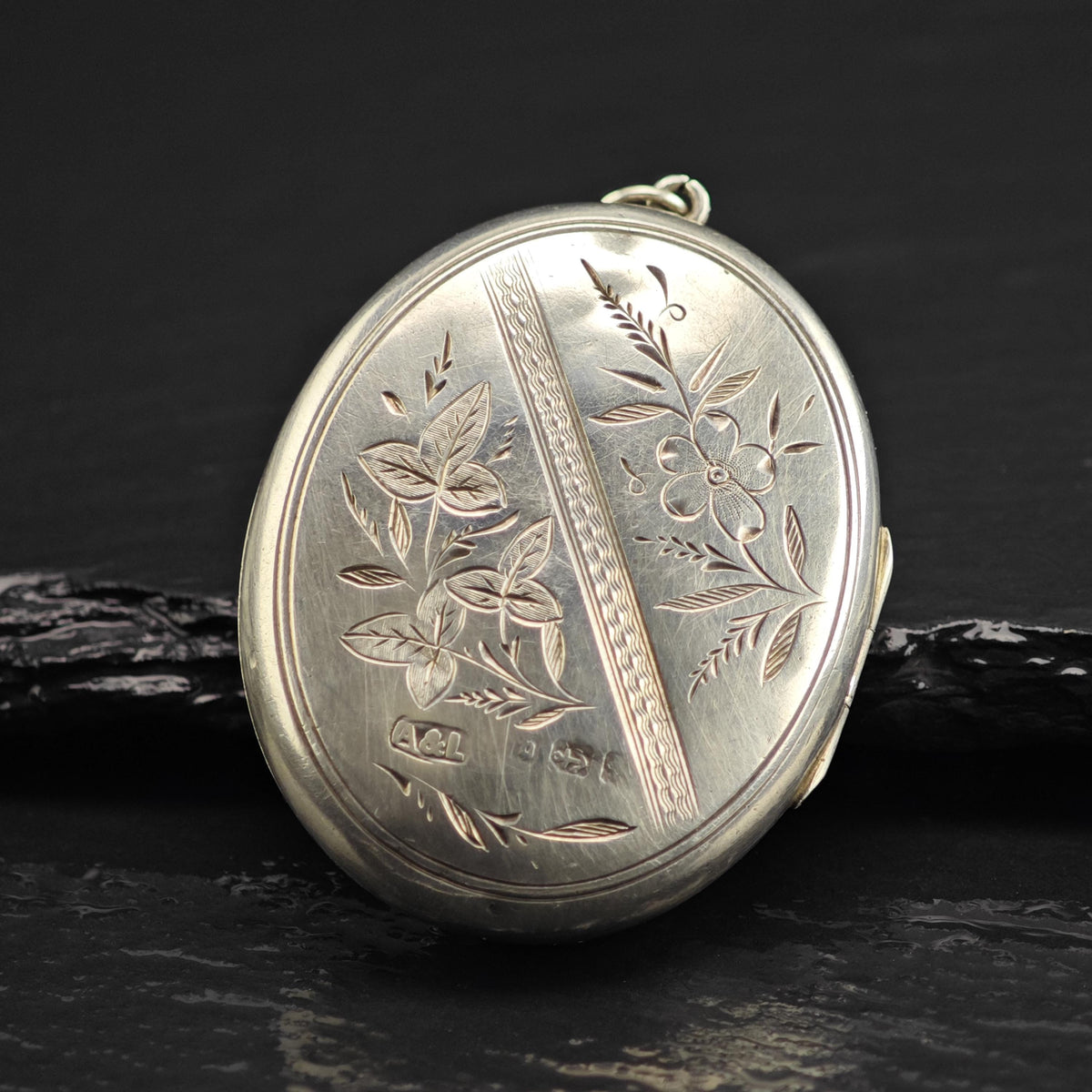 1882 Victorian Memorial Sterling Silver Locket Pendant P3097